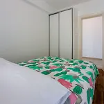 Modernes Nur 100 Meter Zum Mit Grillplatz, Meerblick, Klima * Crikvenica
