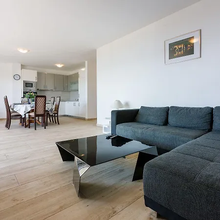 Modernes Nur 100 Meter Zum Mit Grillplatz, Meerblick, Klima 아파트 *
