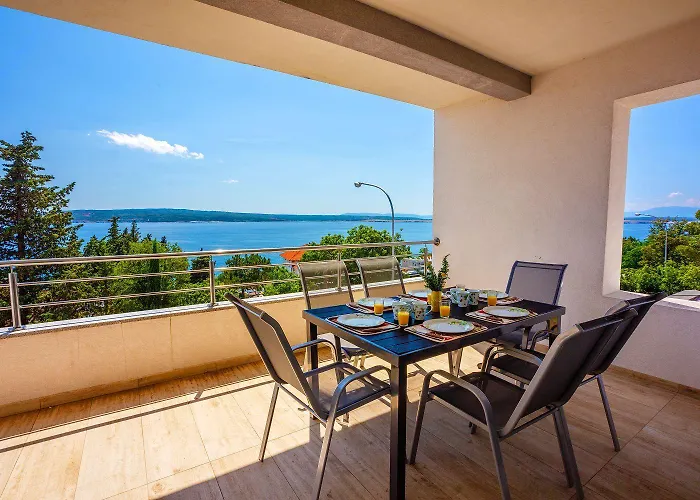 Modernes Nur 100 Meter Zum Mit Grillplatz, Meerblick, Klima Crikvenica