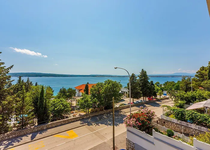 Modernes Nur 100 Meter Zum Mit Grillplatz, Meerblick, Klima Crikvenica
