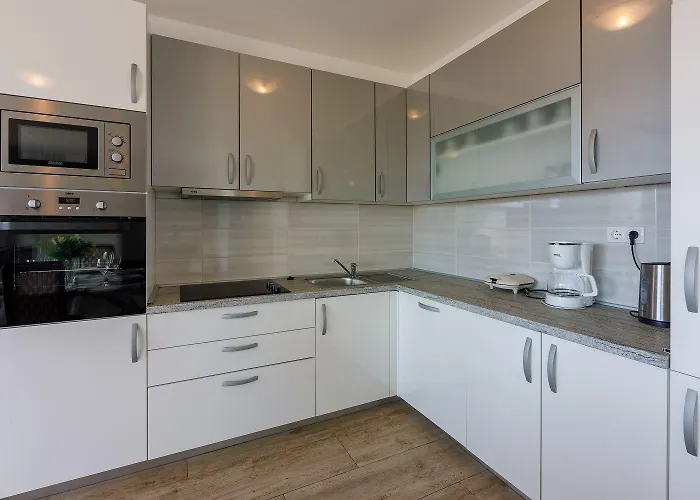 Modernes Nur 100 Meter Zum Mit Grillplatz, Meerblick, Klima Apartamento