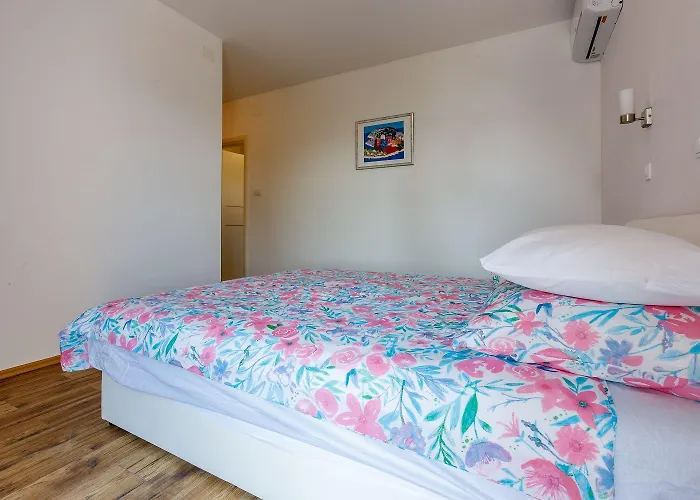 Apartament Modernes Nur 100 Meter Zum Mit Grillplatz, Meerblick, Klima *