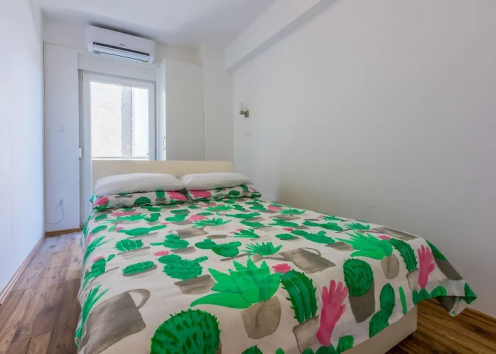 Apartamento Modernes Nur 100 Meter Zum Mit Grillplatz, Meerblick, Klima
