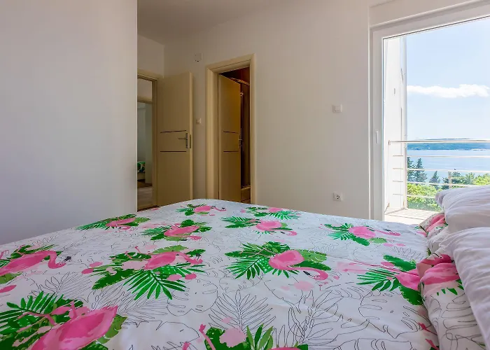 Modernes Nur 100 Meter Zum Mit Grillplatz, Meerblick, Klima Crikvenica